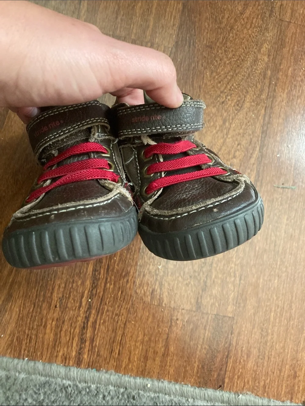 Stride Rite Brown Leather High-Top Sneakers Sz 7.5W